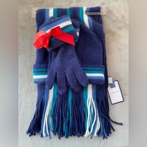 Croft and Barrow Scarf, Hat, Glove set